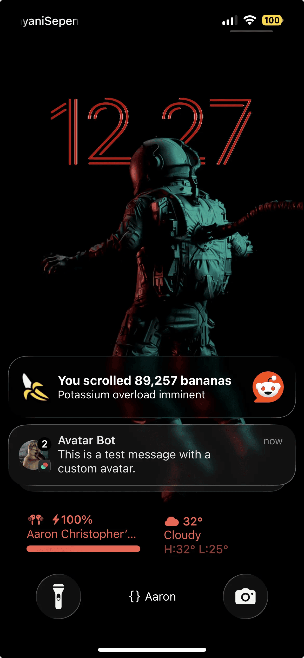 lock screen communication notification with circular sender avatar